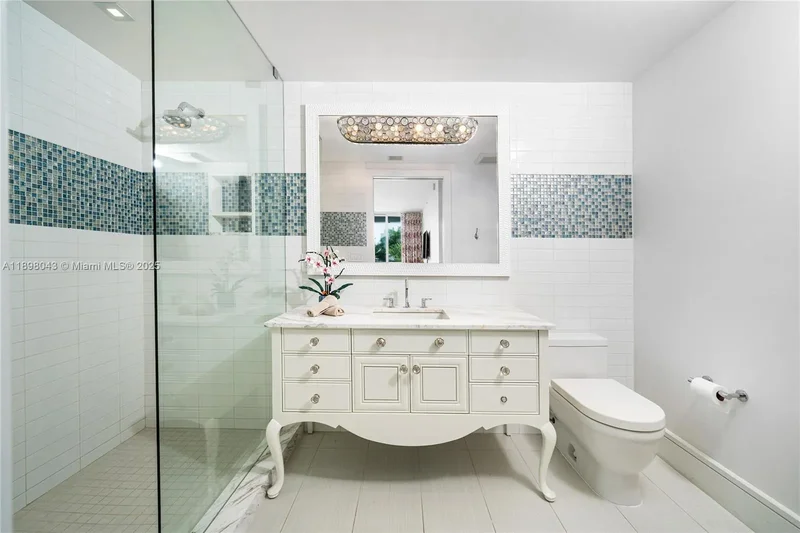 2155 Washington Ct 407, Miami Beach, Florida, United States. - Photo 5