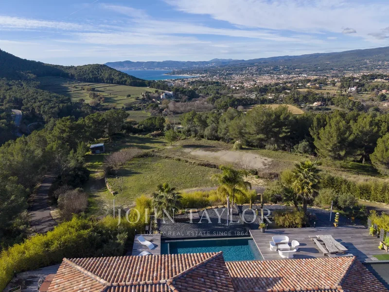 Saint-Cyr-sur-Mer, Provence-Alpes-Côte d'Azur, France. - Photo 14