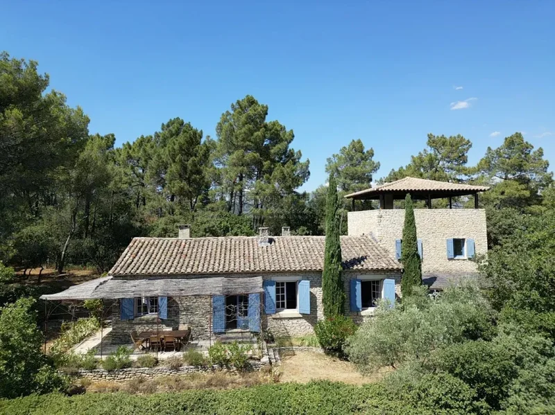 Gordes, Provence-Alpes-Côte d'Azur, France. - Photo 2