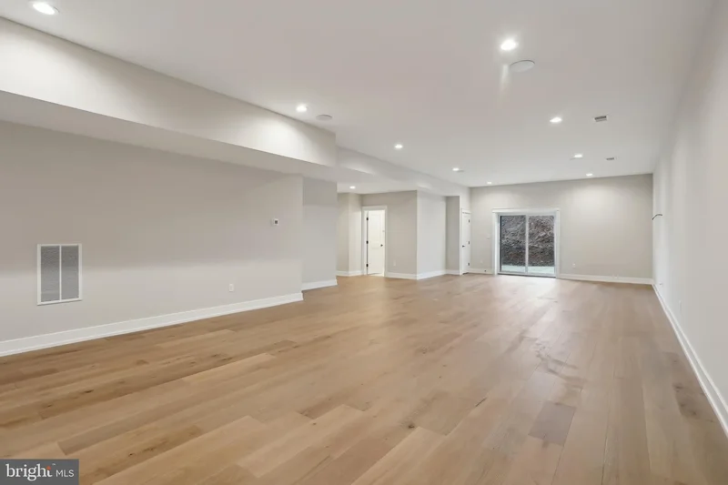 Residential CHADDS FORD