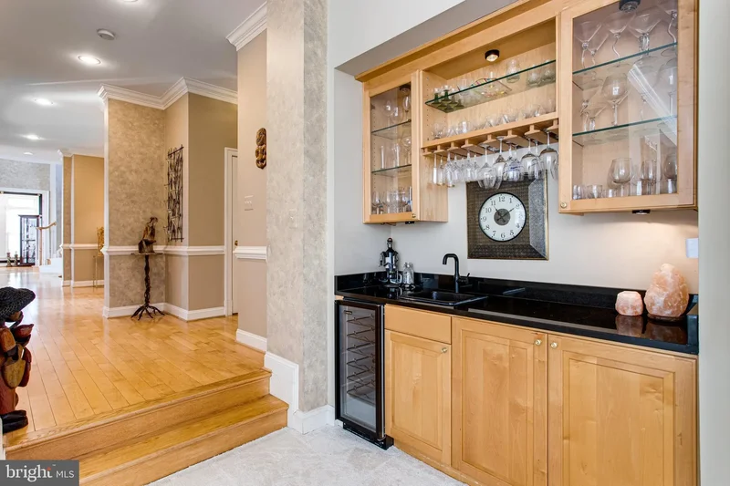 891 CHINQUAPIN RD, McLean, Virginia, United States. - Photo 29