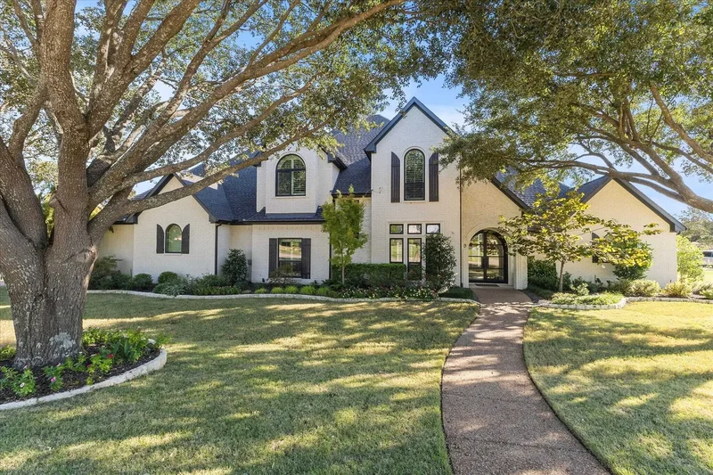 exquisite home in a sought-after neighborhood