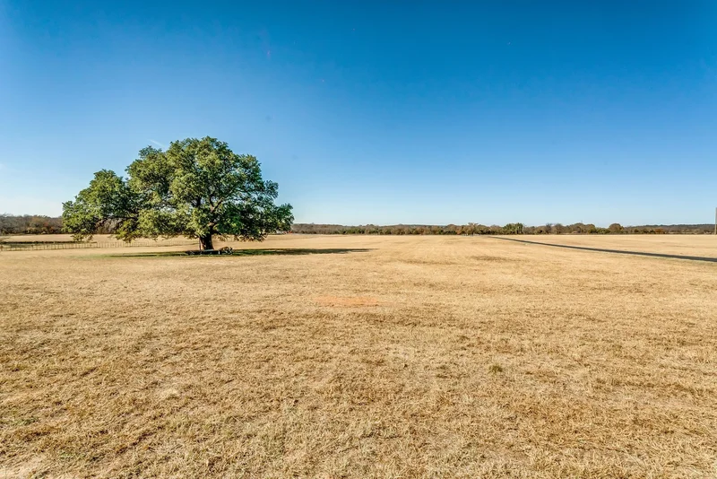 24860 N US Highway 281, Stephenville, TX 76401, Stephenville, Texas, United States. - Photo 5