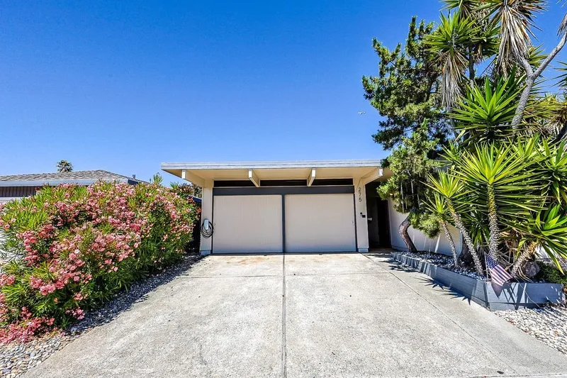 275 Puffin Court, San Mateo, California, United States. - Photo 20