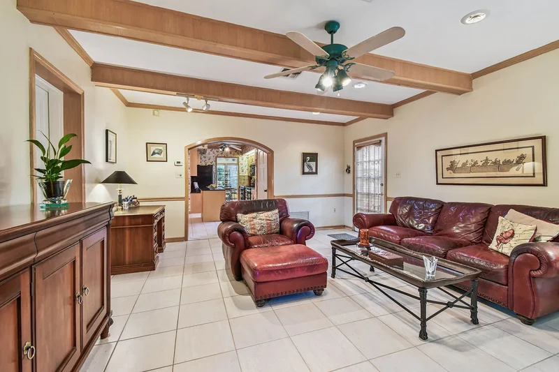 100 72nd Street S, St Petersburg, FL 33707, St. Petersburg, Florida, United States. - Photo 26