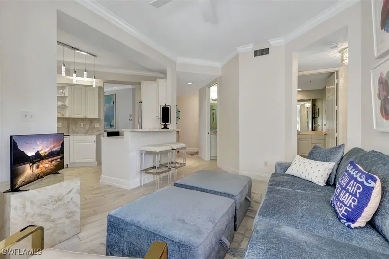 410 Flagship Drive 501, Naples, Florida, United States. - Photo 7