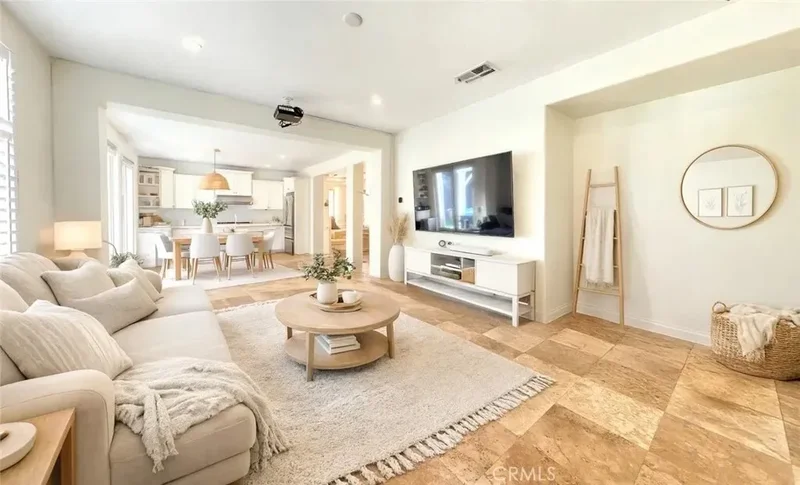 644 Milford, Los Angeles, California, United States. - Photo 4