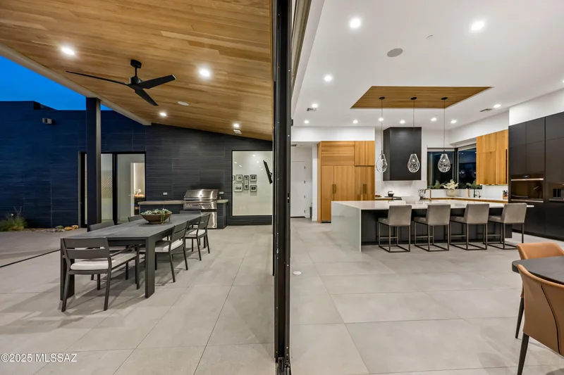 875 W Tortolita Mountain Circle, Oro Valley, AZ, 85755, USA, Oro Valley, Arizona, United States. - Photo 25