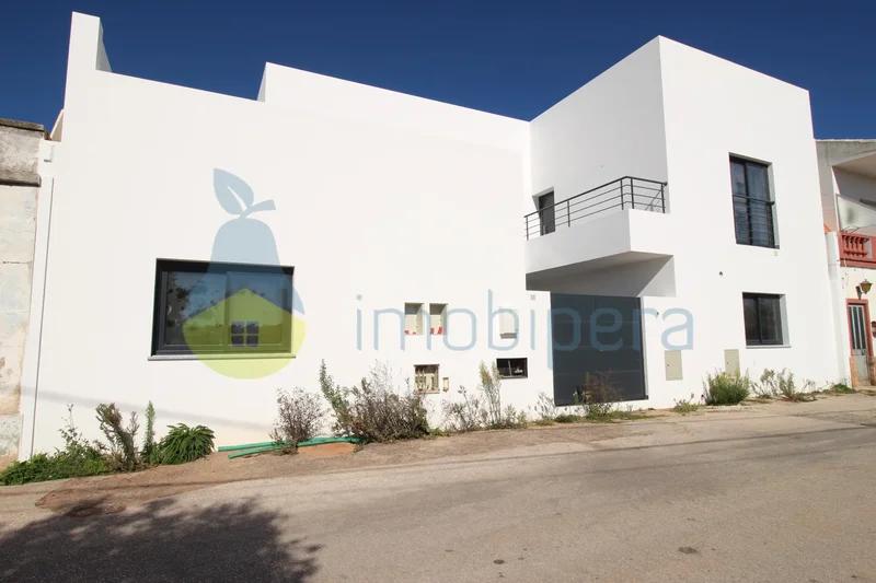 Silves, Algarve, Portugal. - Photo 16