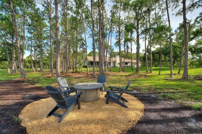 1429 Ranchero Drive, Sarasota, FL 34240, Sarasota, Florida, United States. - Photo 14