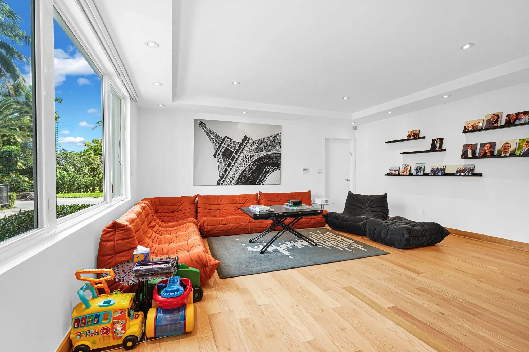 Gallery photo 10