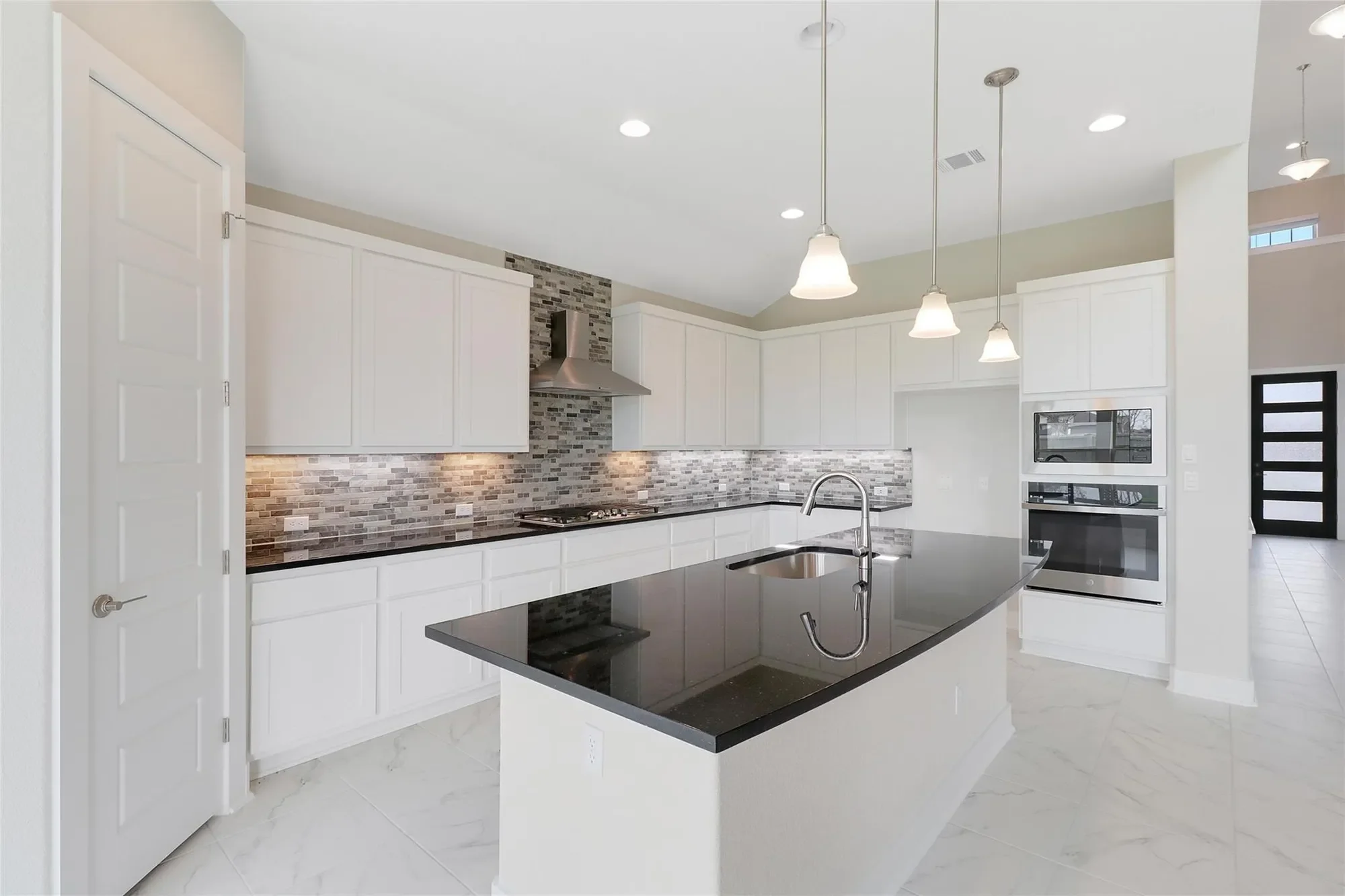 532 Great Lawn BND, Georgetown, Texas, United States. - Photo 10