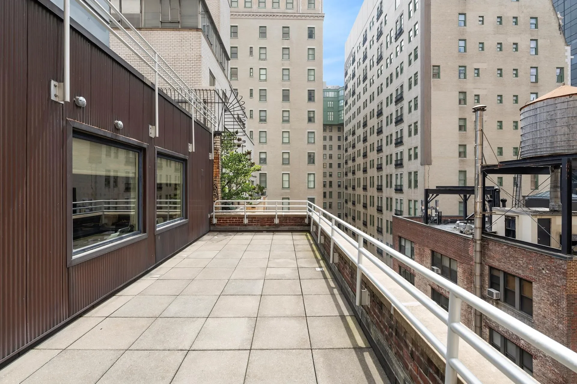 30 CENTRAL PARK S, New York, New York, United States. - Photo 7