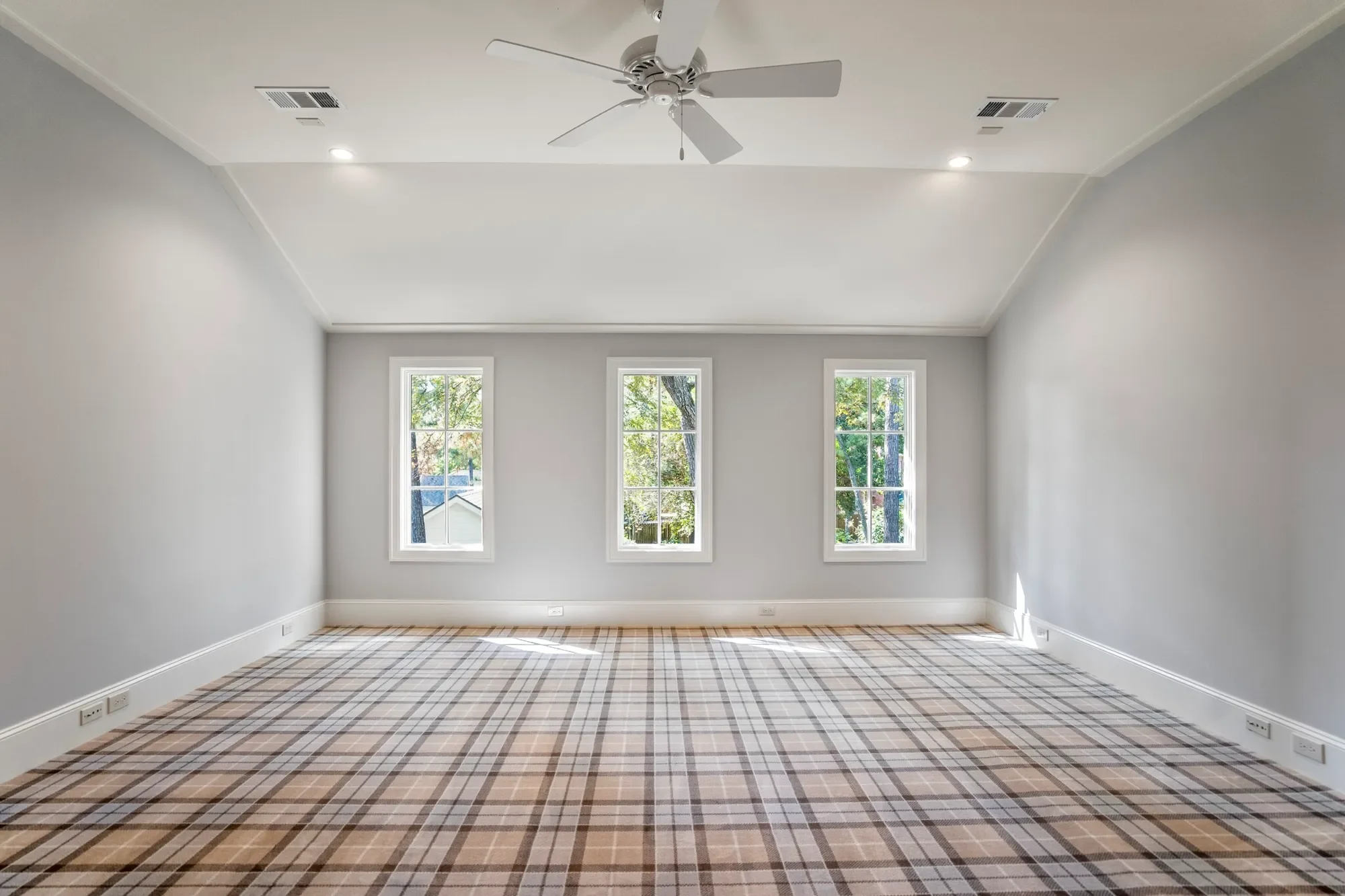 5 Hollymead Drive, The Woodlands, TX 77381, The Woodlands, Texas, United States. - Photo 30