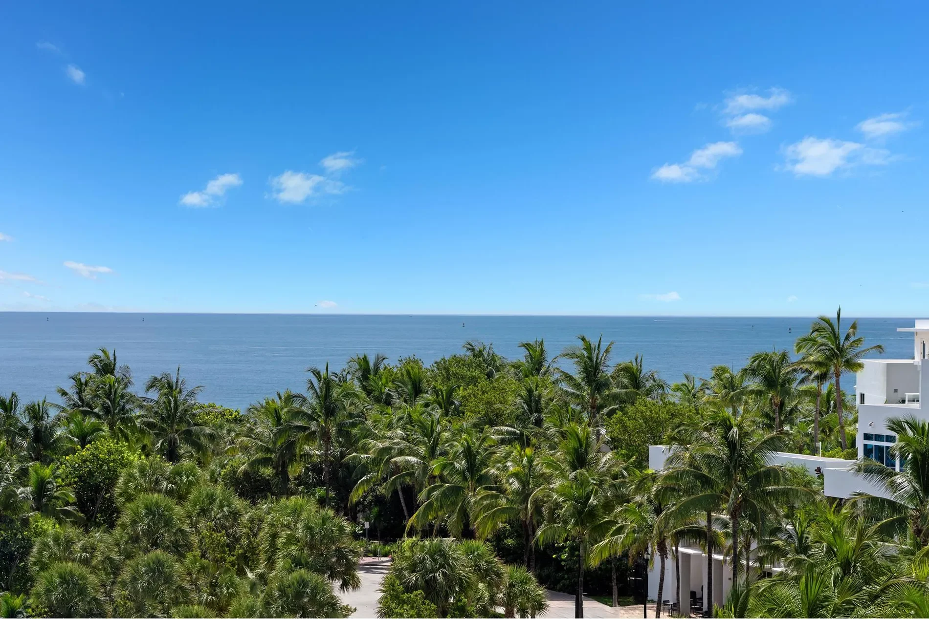 1 Collins Ave, Miami Beach, Florida, United States. - Photo 22