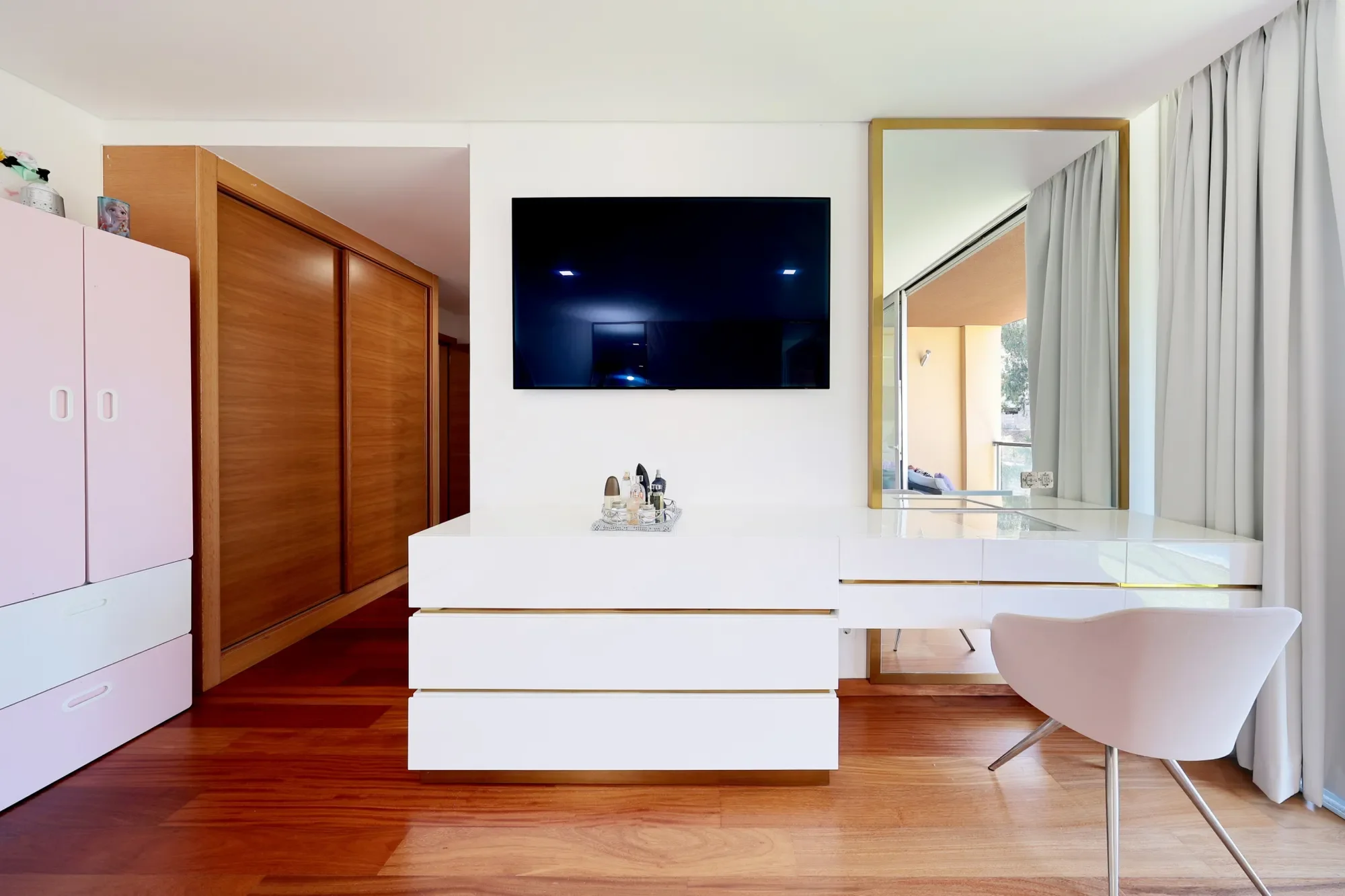 Gallery photo 7