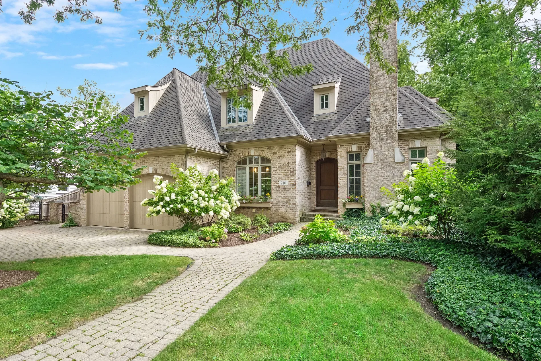 210 W Hickory Street , Hinsdale, IL 60521, Hinsdale, Illinois, United States. - Photo 35