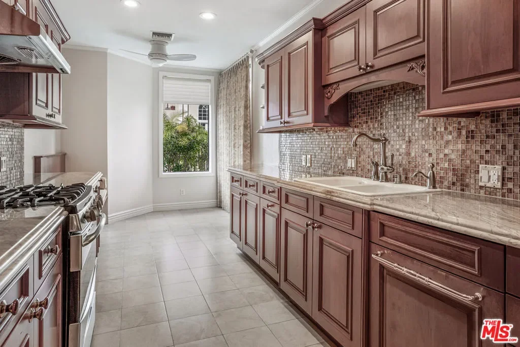 11808 Dorothy Street 206, Los Angeles, California, United States. - Photo 14