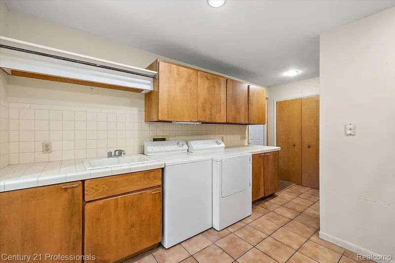 291 N Baldwin Road, Clarkston, MI 48348, Clarkston, Michigan, United States. - Photo 15