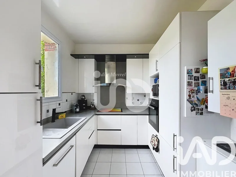 Saint-Leu-la-Forêt, Île-de-France, France. - Photo 3