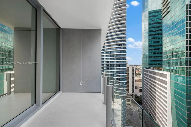 300 Biscayne Blvd Way, #2409, Miami, FL, 33131, USA, Miami, Florida, United States. - Photo 8
