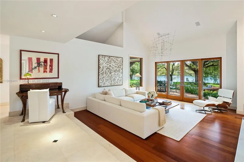 5390 Banyan Dr, Coral Gables, Florida, United States. - Photo 14