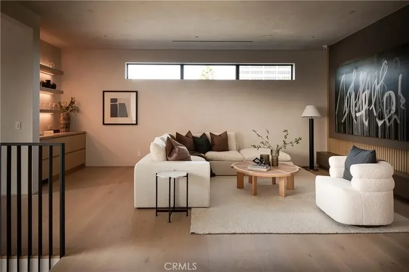 4543 Densmore Avenue, Los Angeles, California, United States. - Photo 26