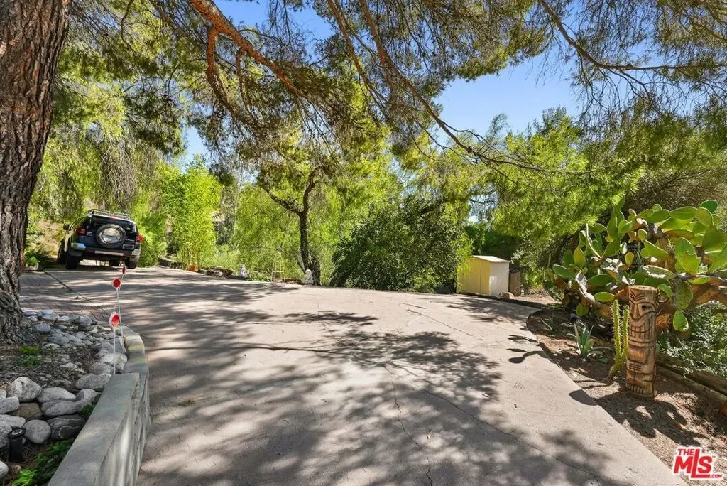 2158 Topanga Skyline Drive, Topanga, California, United States. - Photo 49