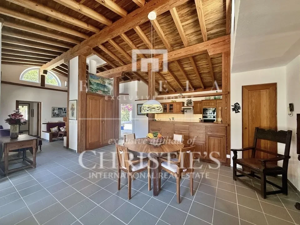 Gallery photo 5