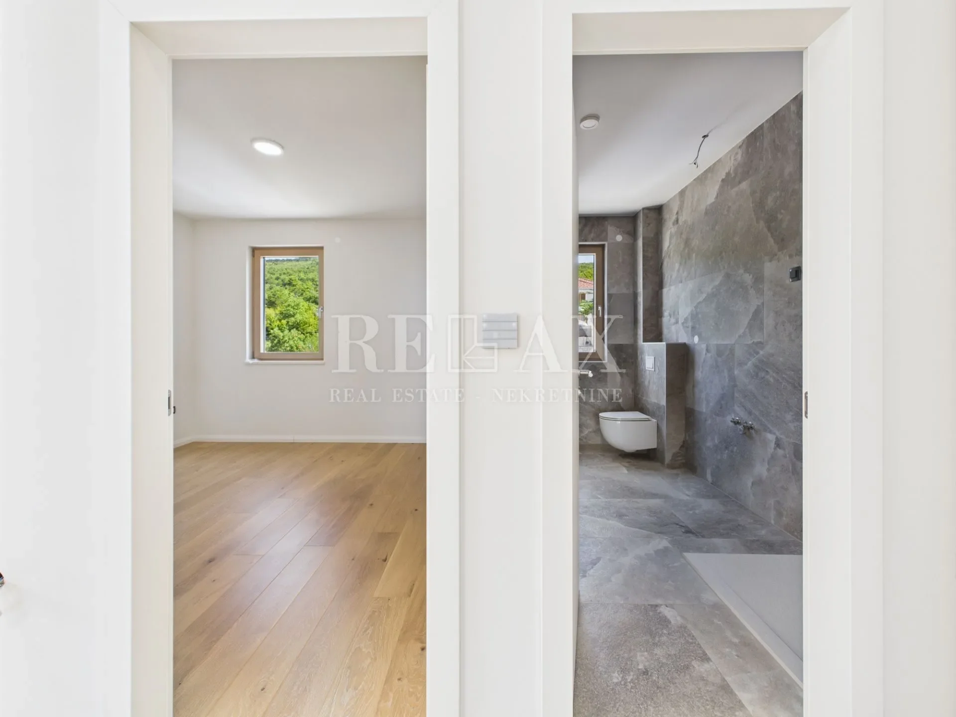 Gallery photo 3