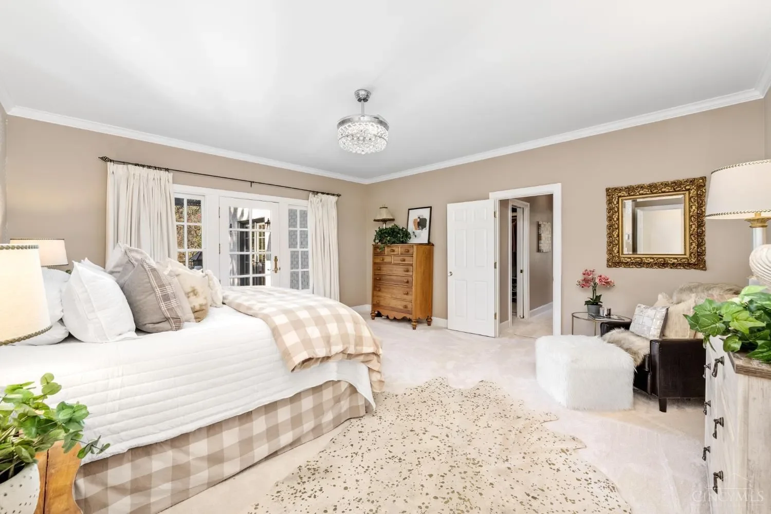 8765 Old Indian Hill Road, Cincinnati, OH 45243, Cincinnati, Ohio, United States. - Photo 34