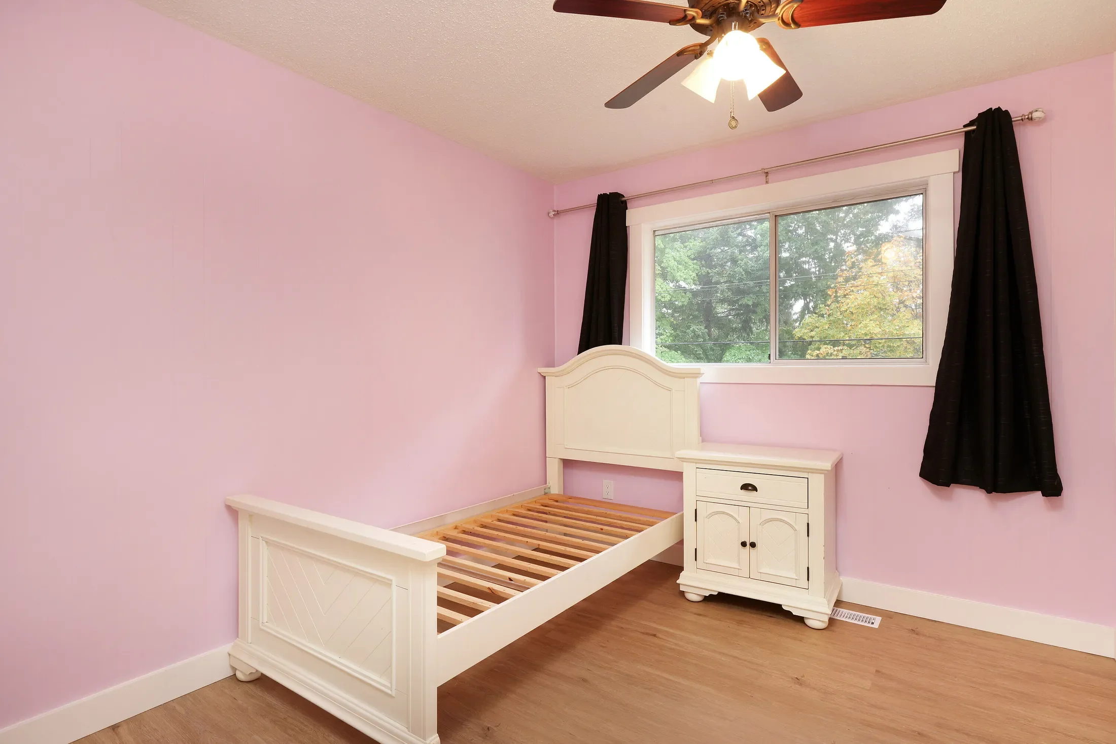 Gallery photo 4