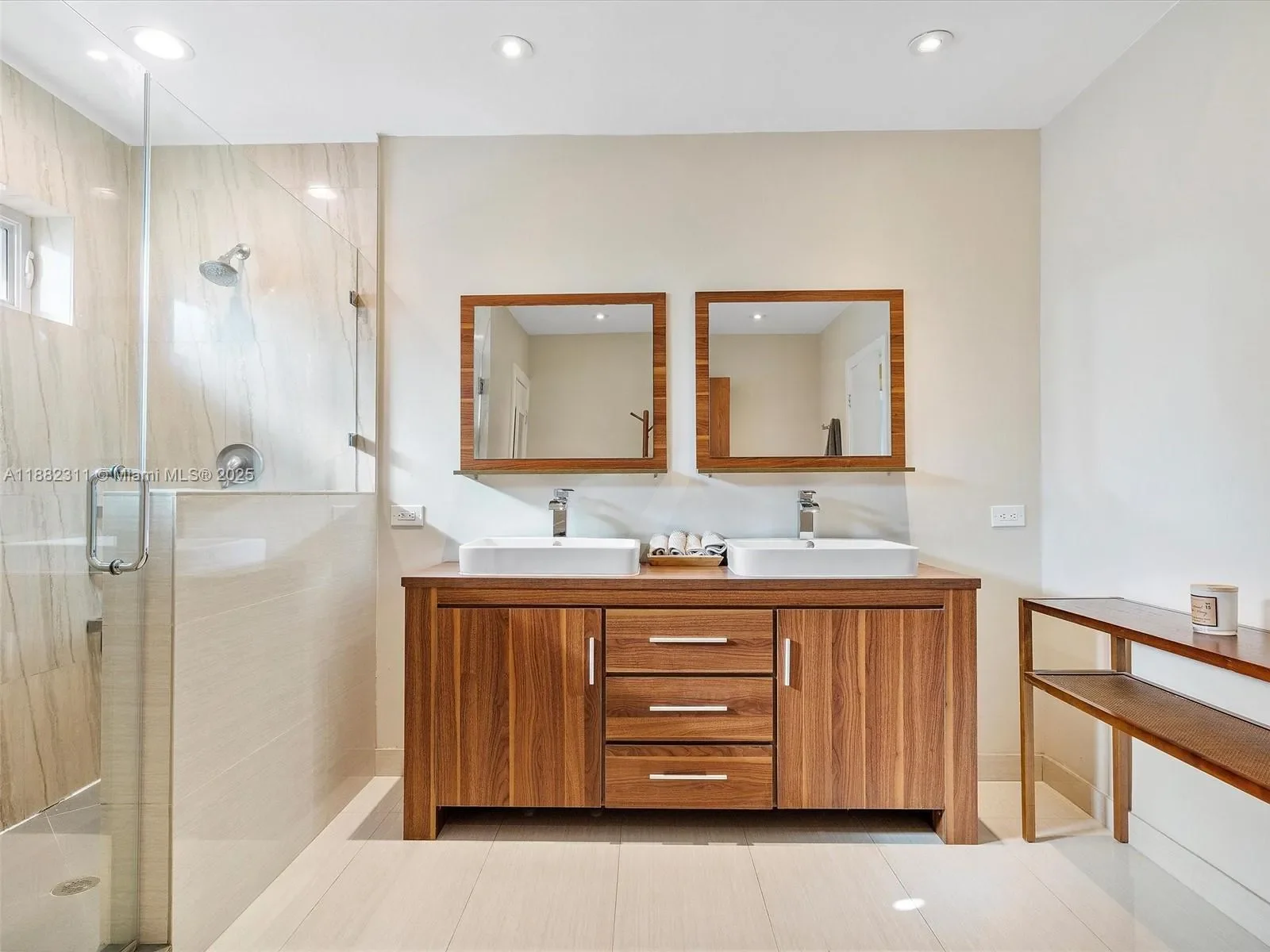 11407 N Bayshore Dr, North Miami, FL 33181, North Miami Beach, Florida, United States. - Photo 27