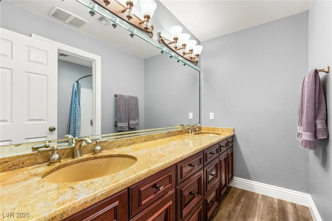 8275 W Craig Road, Las Vegas, Nevada, United States. - Photo 31