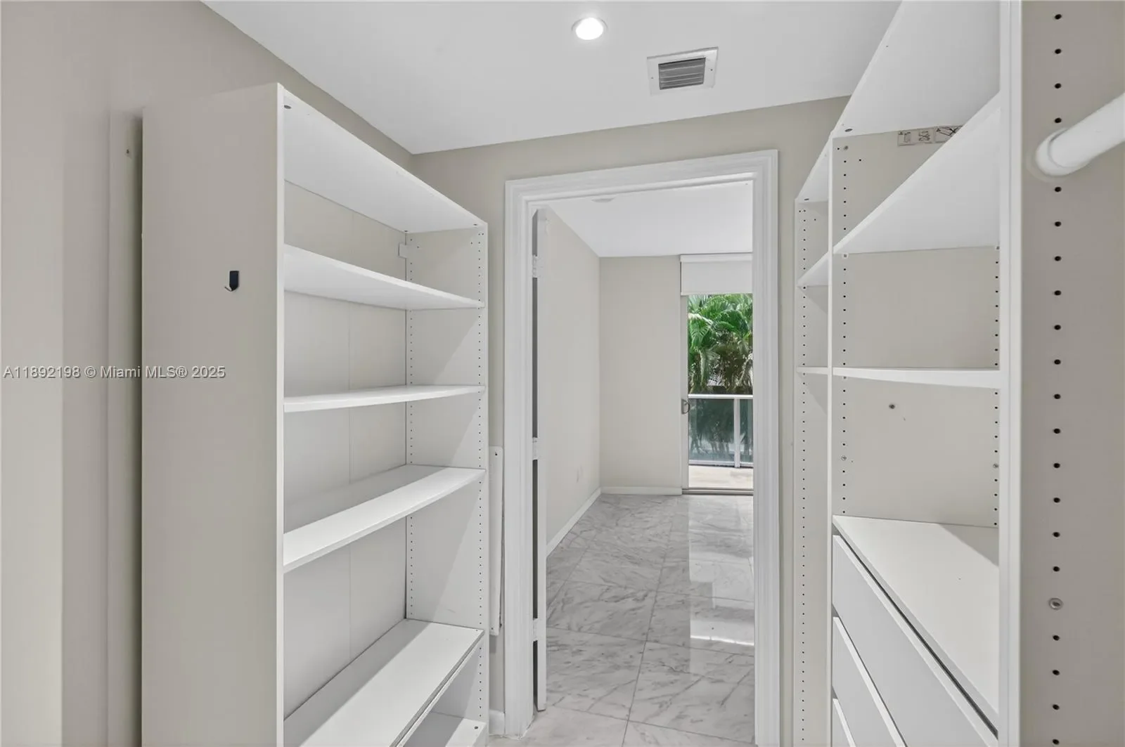 1010 SW 2nd Ave 603, Miami, Florida, United States. - Photo 57
