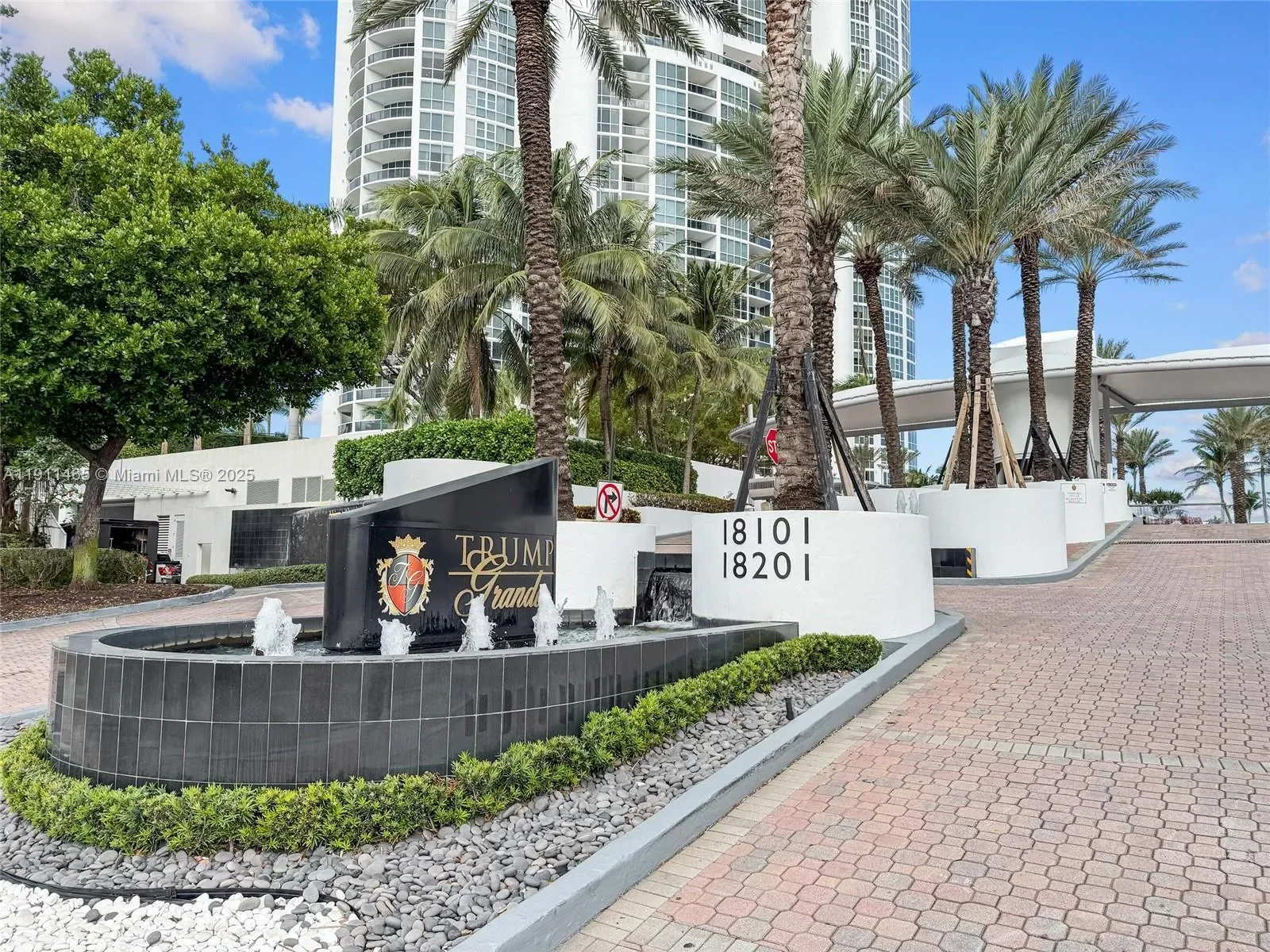18201 Collins Ave 709, Golden Beach, Florida, United States. - Photo 43