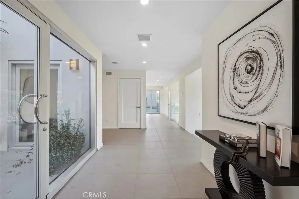 9716 Oak Pass Road, Beverly Hills, California, United States. - Photo 9