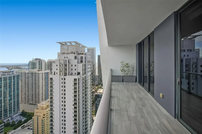 1010 Brickell Ave 4704, Miami, Florida, United States. - Photo 40