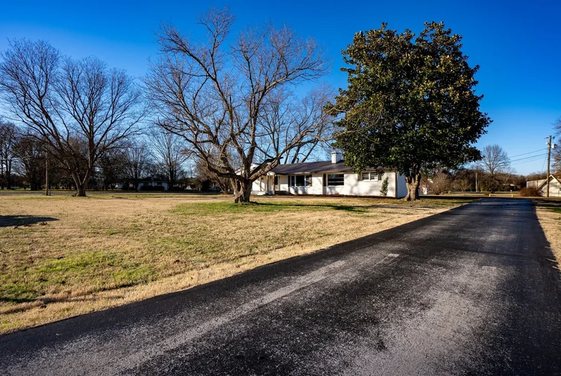 2194 Hampshire Pike, Columbia, Tennessee, United States. - Photo 49