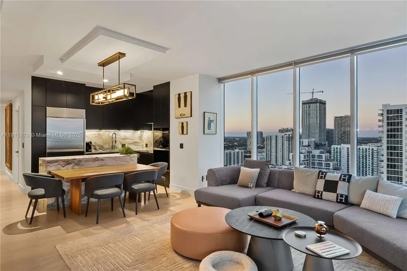 2020 N Bayshore Dr 2401, Miami, Florida, United States. - Photo 2