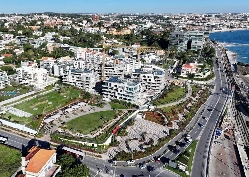Exclusive Beachfront Apartment in Cascais with an excellent ocean view