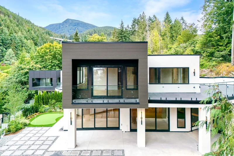 5773 Primrose Pl, West Vancouver, BC V7W 1T4, Canada, West Vancouver, British Columbia, Canada. - Photo 6