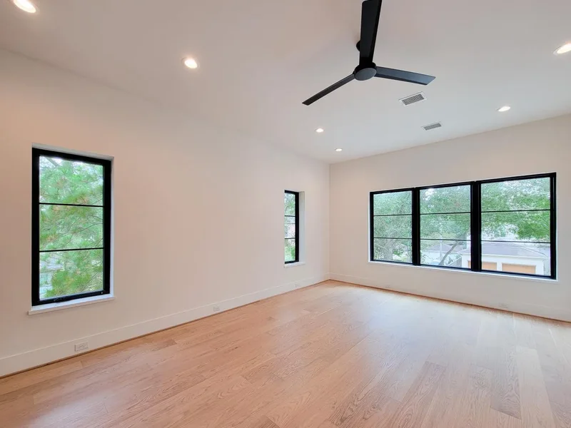 2017 W 14th Street, Houston, Texas, United States. - Photo 21