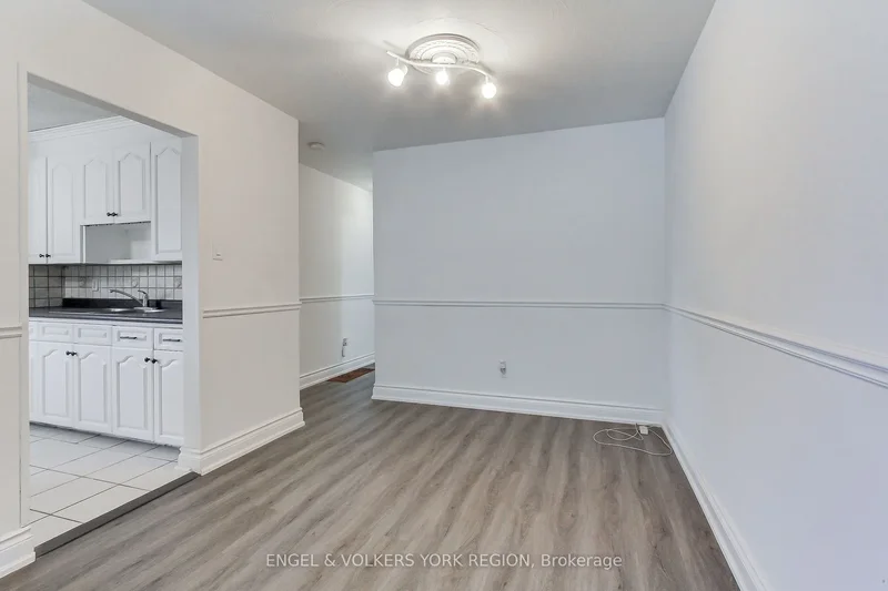 106 Sheldon Avenue, Newmarket, Ontario, Canada. - Photo 14