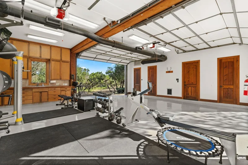 11949 Overlook Pass, Austin, Texas, United States. - Photo 13