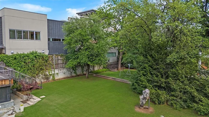 2913 Sale Street, Dallas, Texas, United States. - Photo 33