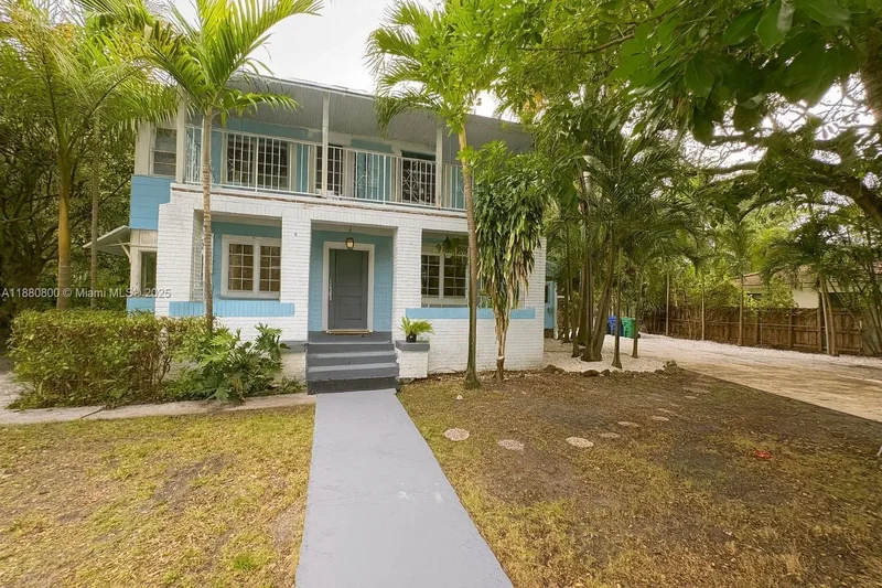 754 NE 71st St, Miami, Florida, United States. - Photo 3