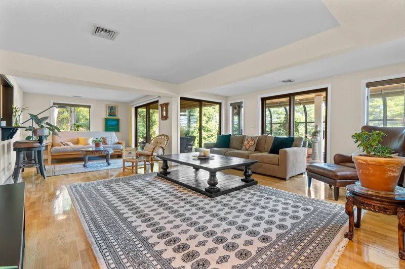30 Biltmore Park, Bloomfield, Connecticut, United States. - Photo 24