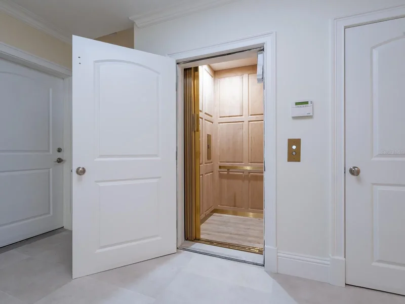 1423 & 143 HILLVIEW DRIVE, Sarasota, Florida, United States. - Photo 62