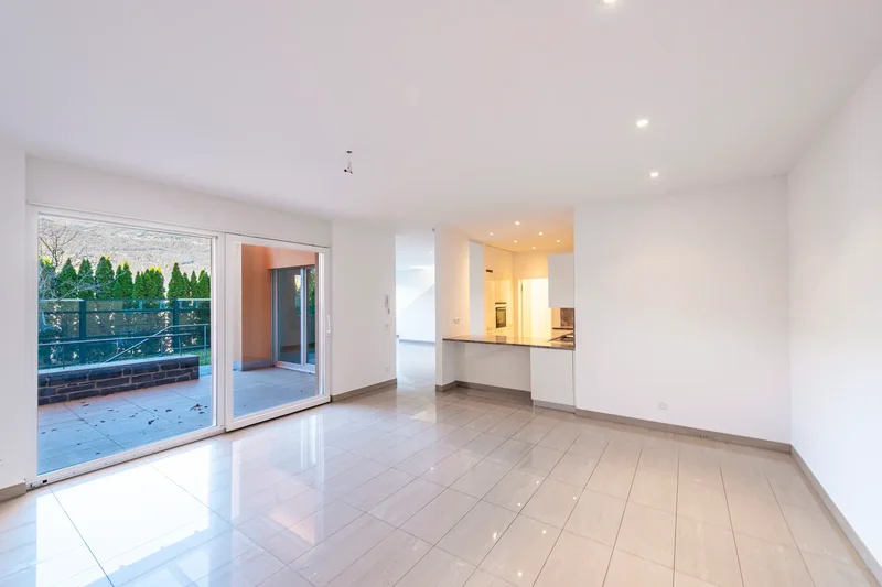 Semi Detached Home In Strategic Location
